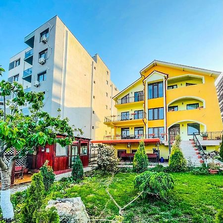 Отель Vila Orange Нэводари Экстерьер фото